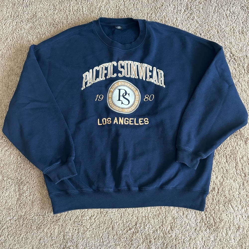 Pacific Sun Women’s Crewneck Sweater in Navy and Gold M